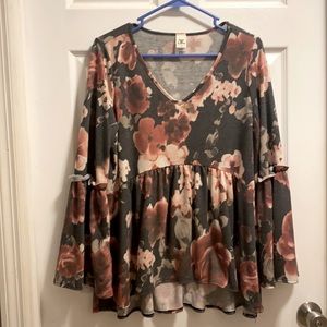 See in Love Long sleeve floral blouse